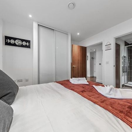Amazing Britania 1 Bedroom Flat In London Bp40 Exterior photo