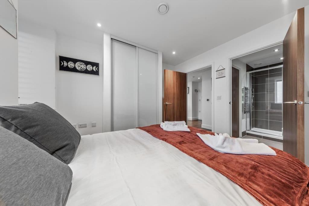 Amazing Britania 1 Bedroom Flat In London Bp40 Exterior photo