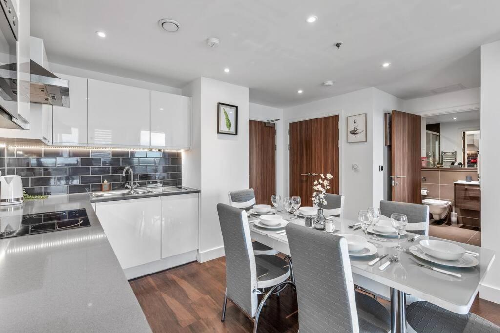 Amazing Britania 1 Bedroom Flat In London Bp40 Exterior photo